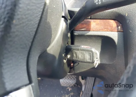 2008 Volkswagen Eos Lux из США, поврежденный, VIN WVWFA71FX8V004204